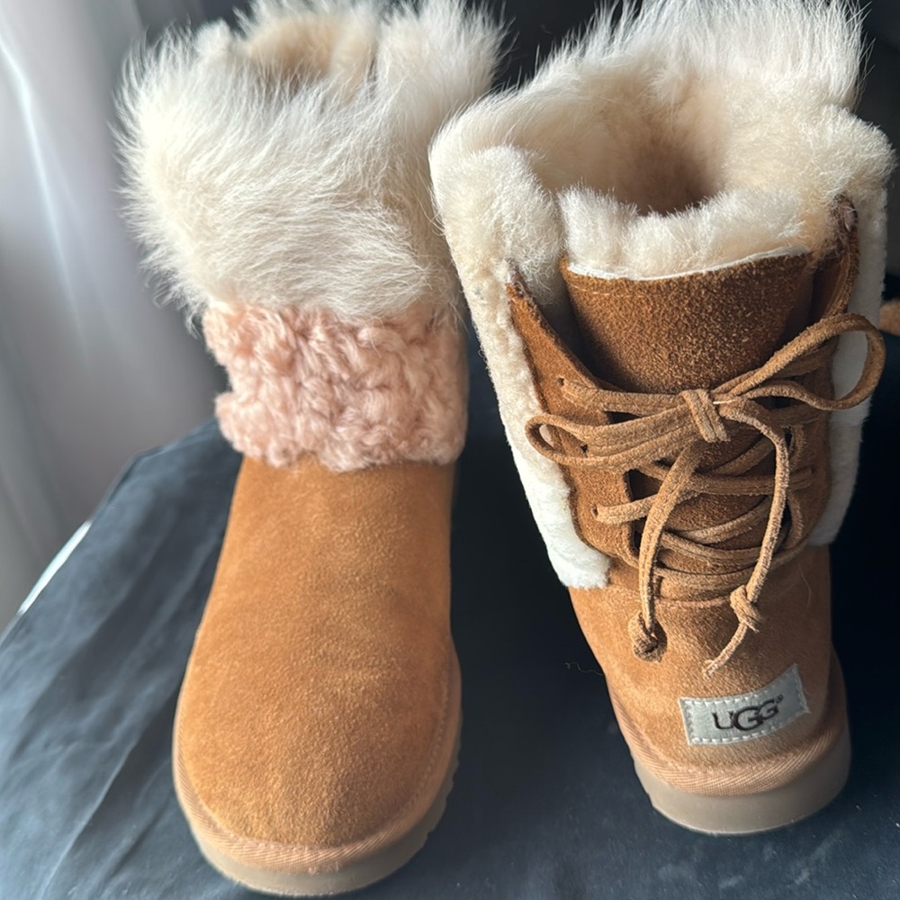 UGG Short Patchwork Fluff PINK - so cute!